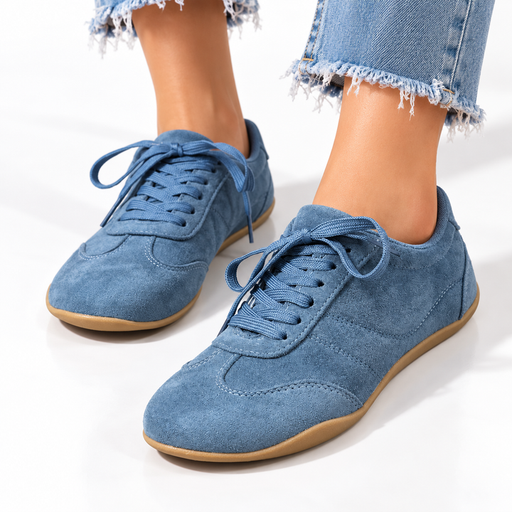 Tessa Marais Sneakers