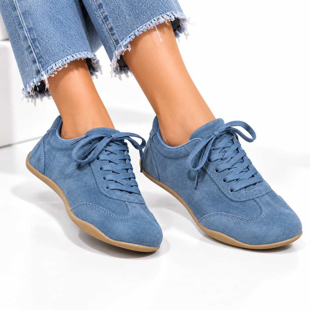 Tessa Marais Sneakers