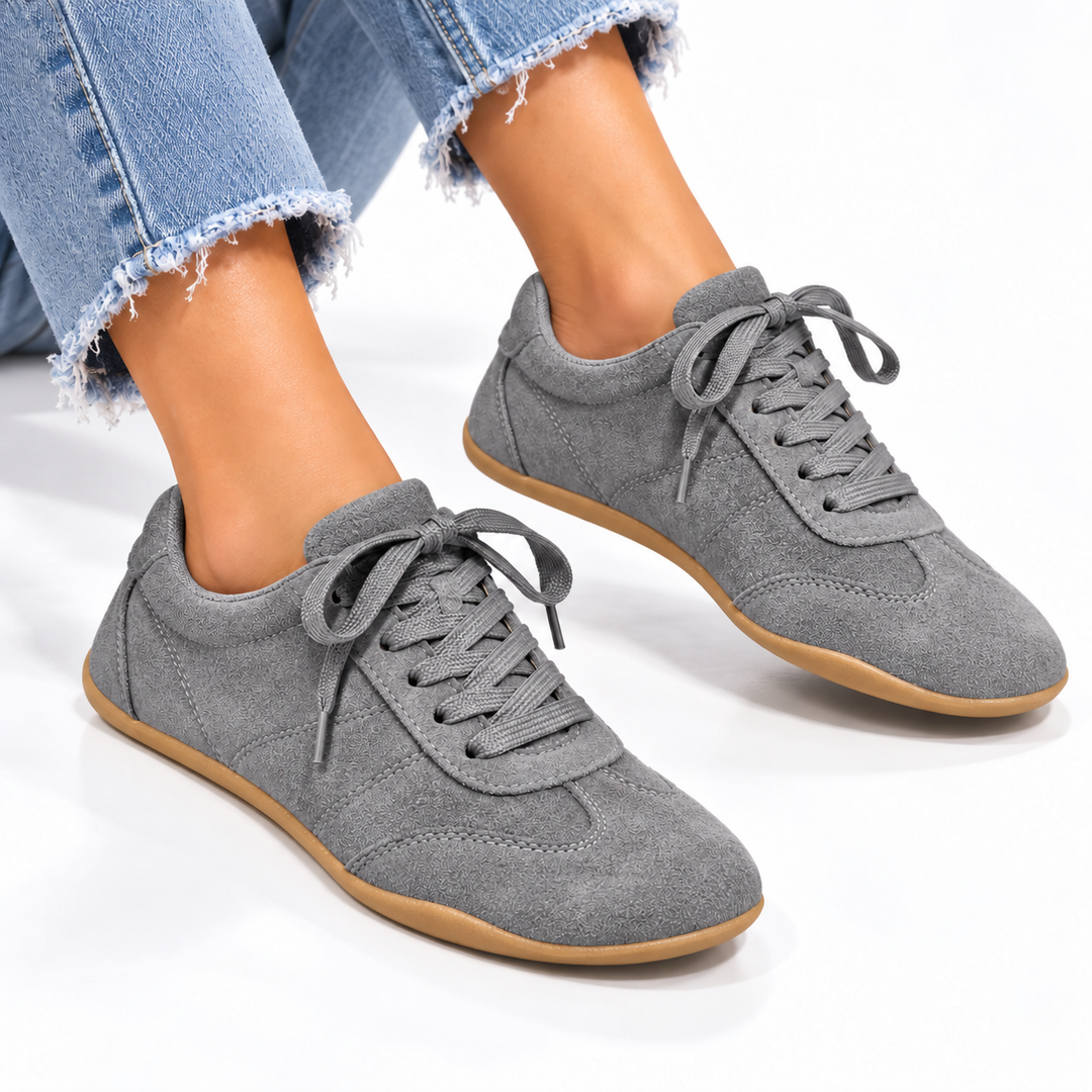 Tessa Marais Sneakers