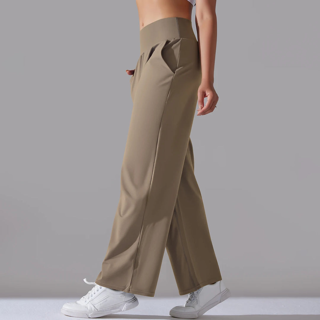 Lilia Motion Yoga Pants
