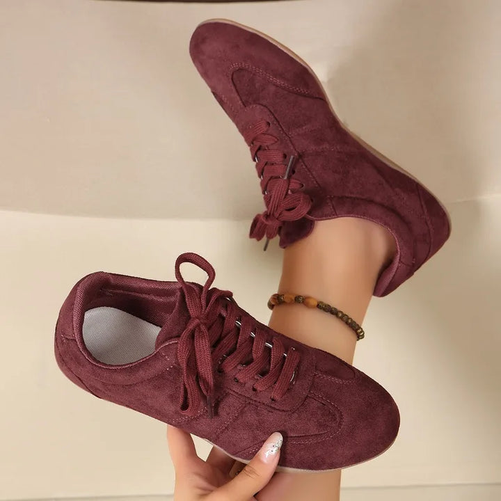 Tessa Marais Sneakers