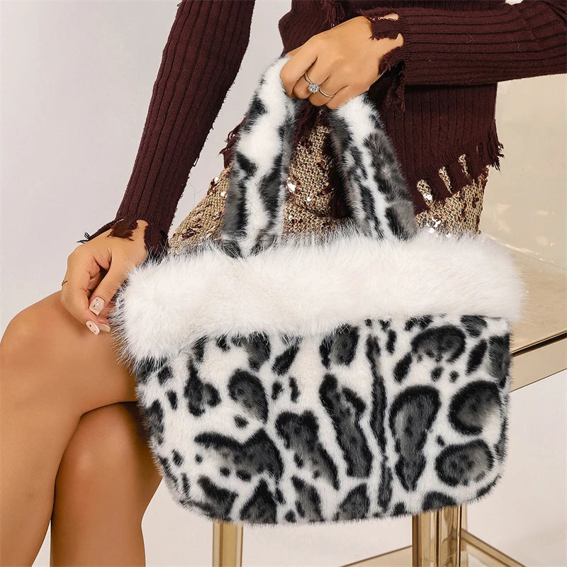 Kaia Fluffy Tote